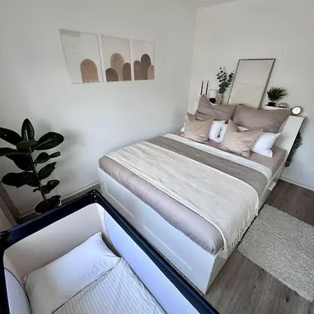 Schick, Gemuetlich & Naehe Therme Apartment