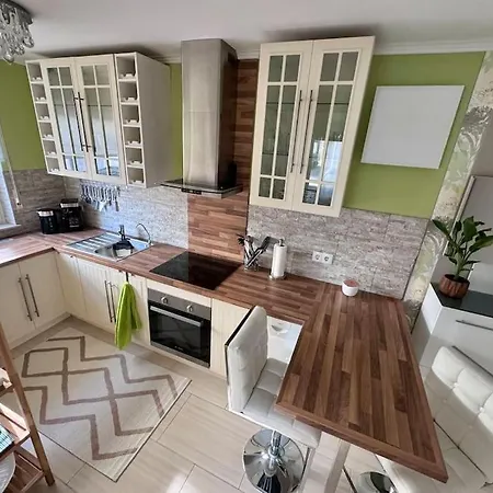 Apartment Schick, Gemuetlich & Naehe Therme *